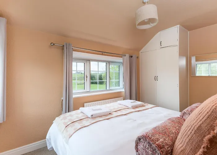 Wellbeing Escape, 5-bed House With Yoga * Malham