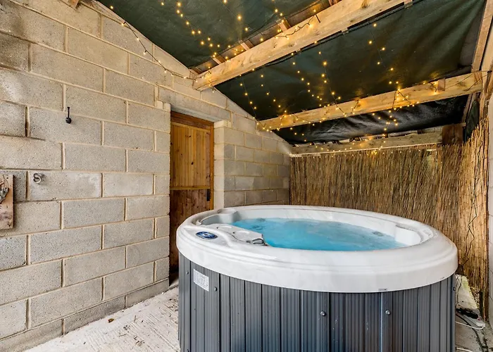Wellbeing Escape, 5-bed House With Yoga * Malham